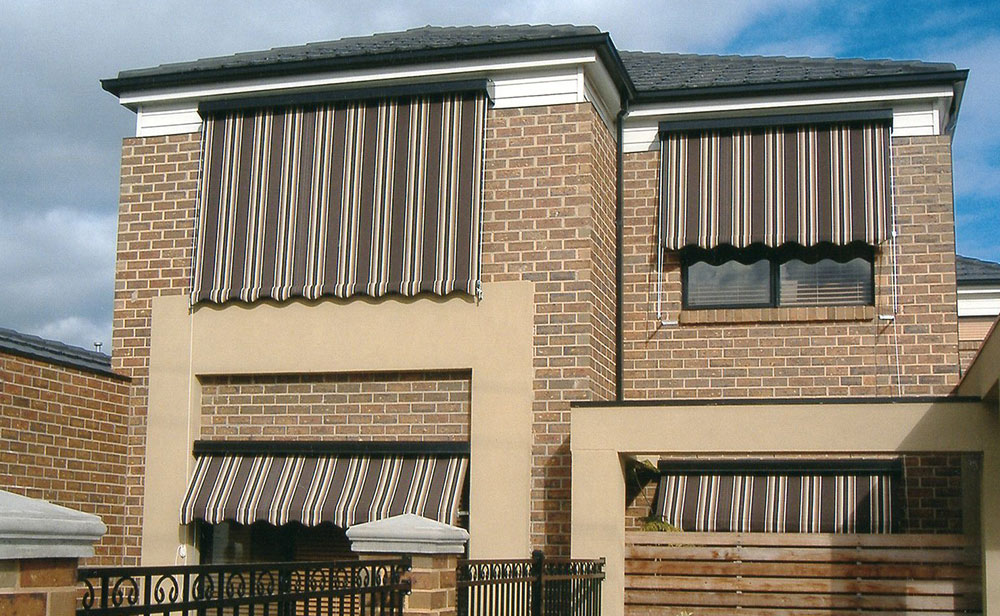 house-with-motorised-blinds